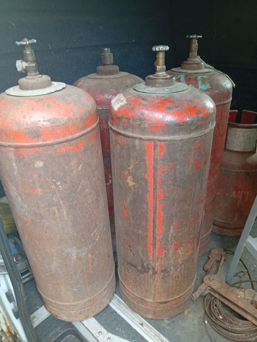 Продам газовые баллоны