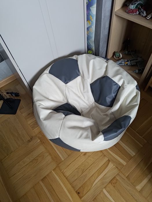 Pufa piłka firmy Meblik