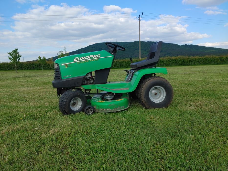 Déflecteur Tondeuse Pour John Deere 1238GR - Évite Les Projections D'herbe Et De Cailloux, Sans Bac De Ramassage