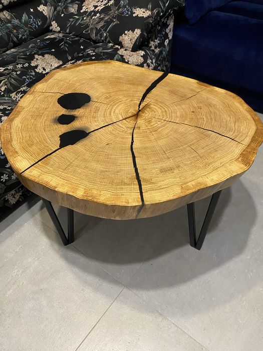 Stolik z plastra dębu z żywicą 72/65cm-okazja