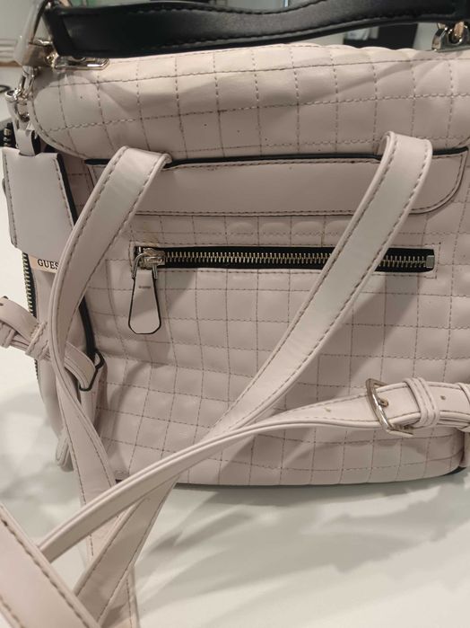 Mochila Guess rosa