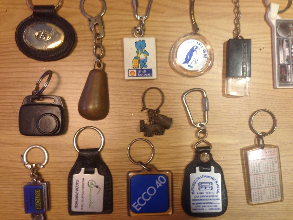 24 porta chaves dos anos 70 e 80