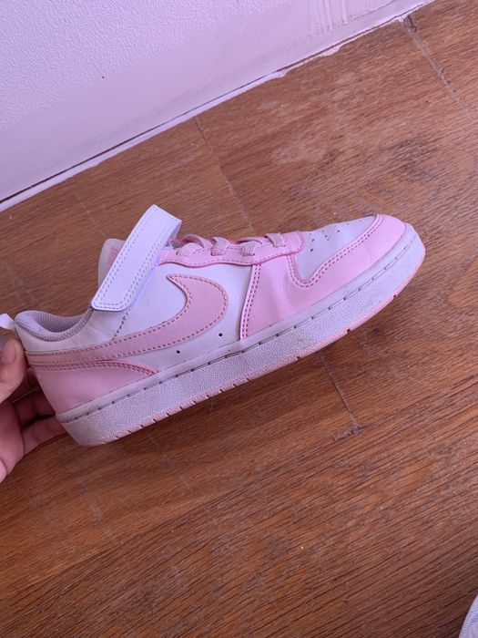 tenis nike branco e rosa numero 34