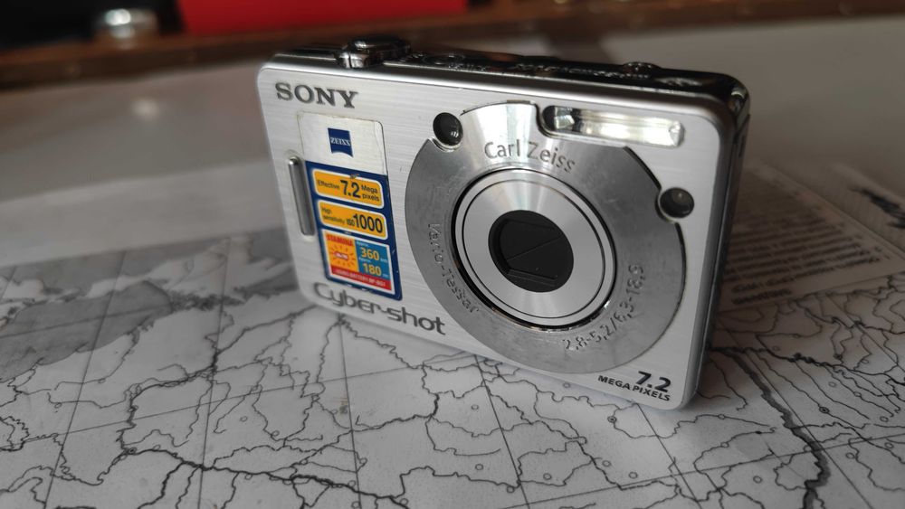 Может кому сгодится Sony cybershot dsc w 70
