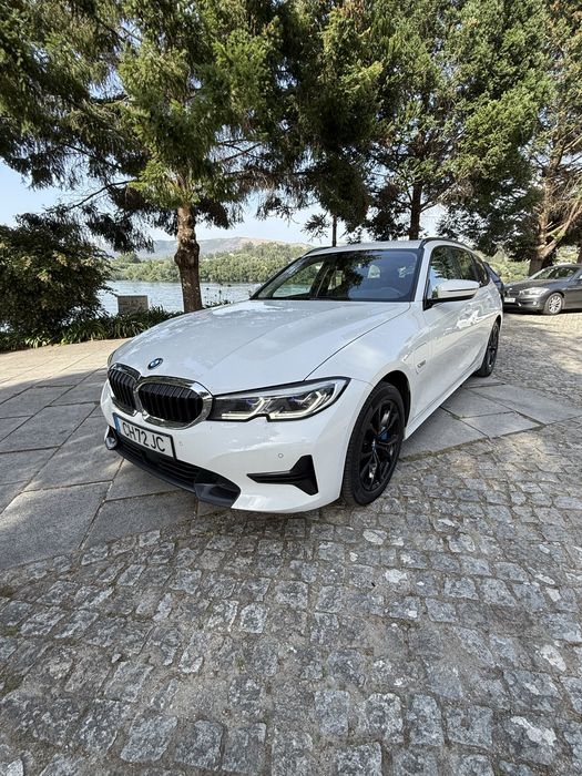 BMW 330e line sport