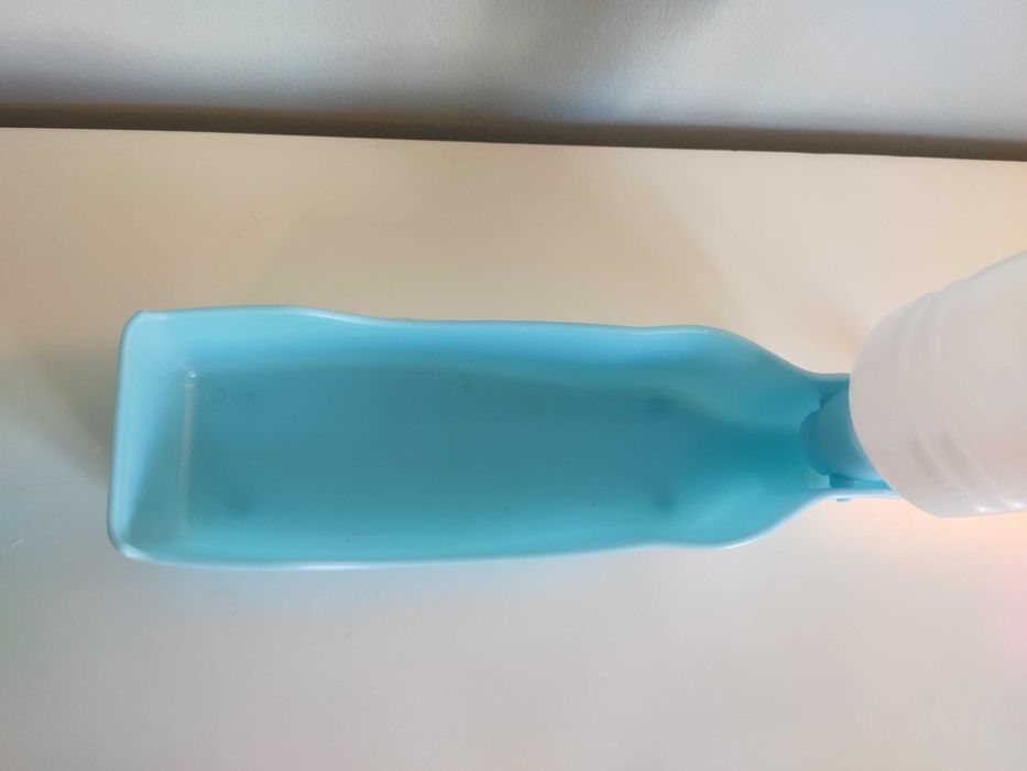 Bebedouro portátil/garrafa viagem pet p/ Cães e gatos