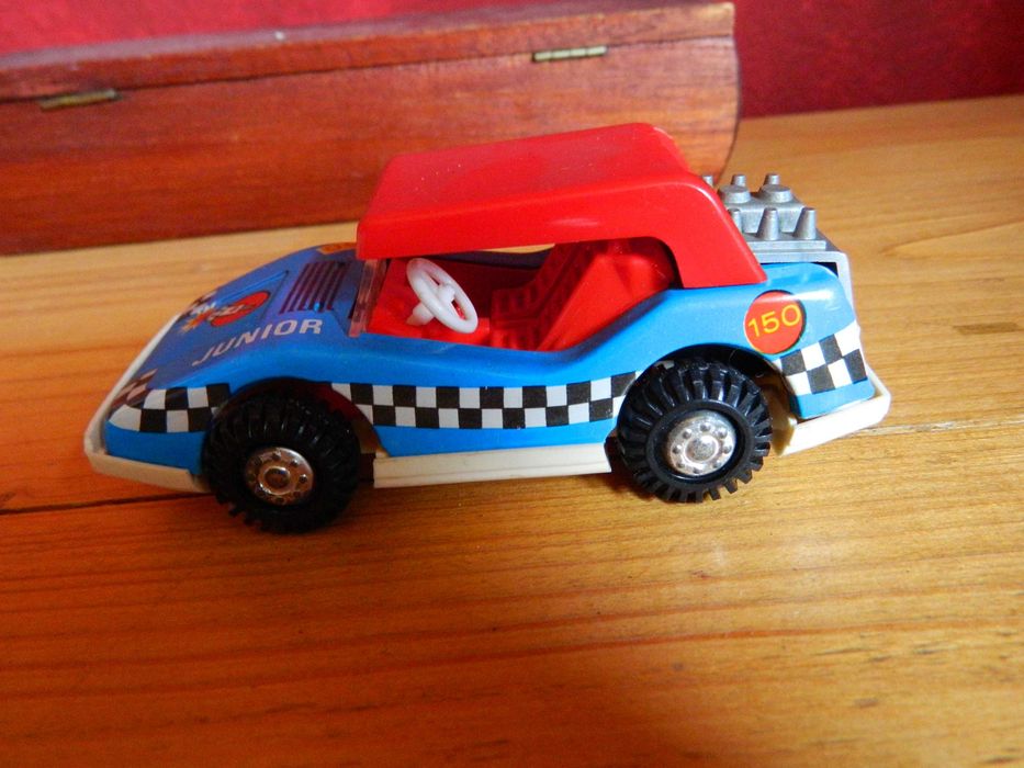 Samochodzik sportowy PRL nowy