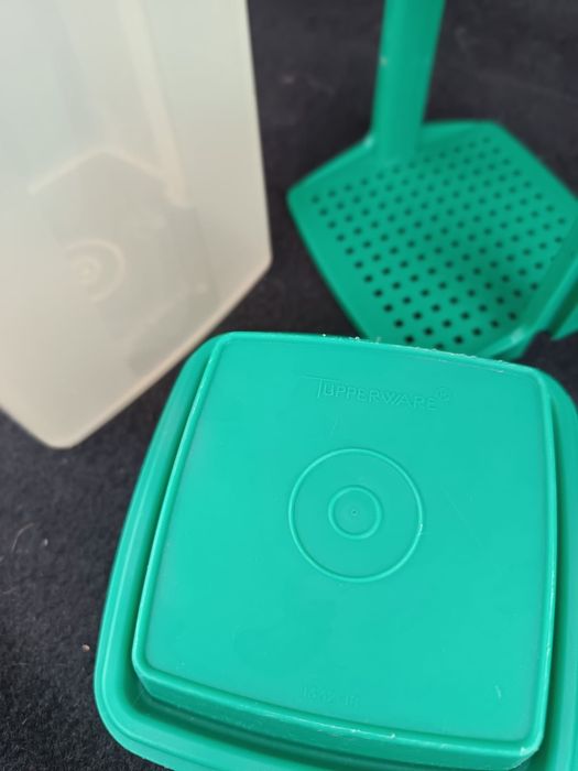 Tupperware azeitonas/ tremoços