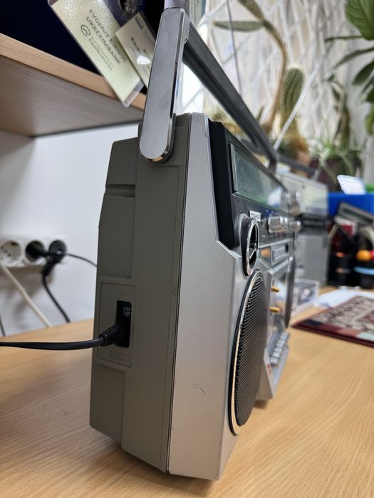 Стерео-магнітола TOSHIBA RT-200S