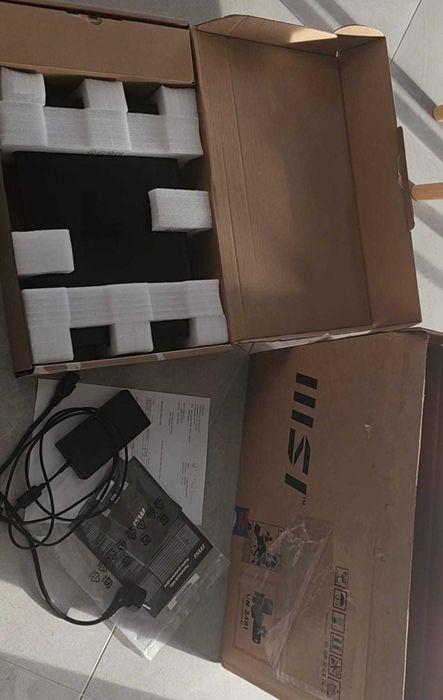 LAPTOP MSI Creator  16 cali gamingowy gwarancja