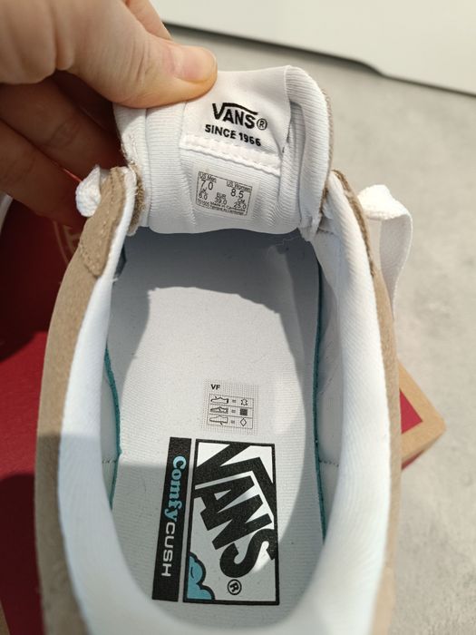 Nowe buty Vans 39