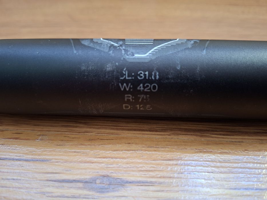 Kierownica rowerowa szosowa Giant Contact 420.