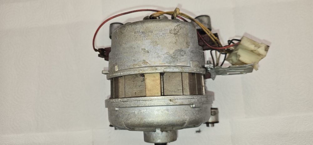 Silnik oryginalny Idemotore Italy pralka Ardo Se810 sprawny