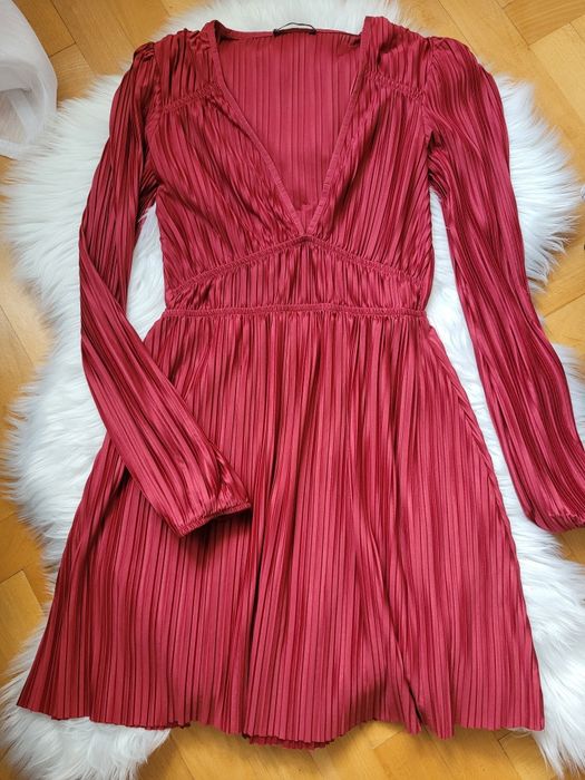 Plisowana sukienka Zara