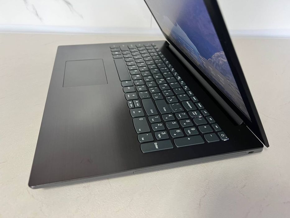 Lenovo Ideapad 320-15ISK/I3-6006U/GTX920MX/SSD512/RAM8GB Ігровий ноут