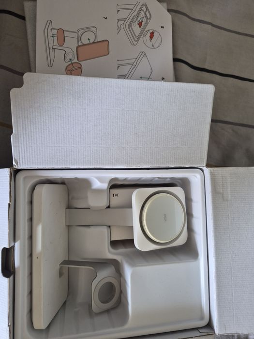 Sprzedam ładowarkę indukcyjną iPhone
