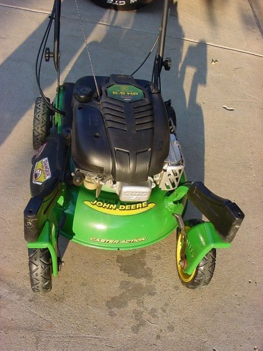 Máquina cortar relva John Deere 6.5 cv