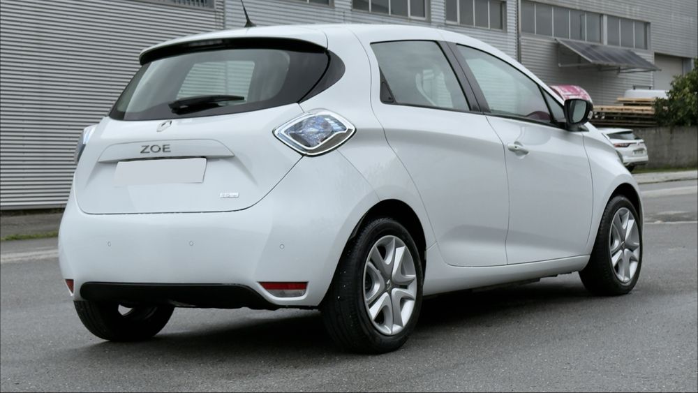 RENAULT ZOE 41 kWh C/IVA DEDUTIVEL APENAS 14 MIL KMS