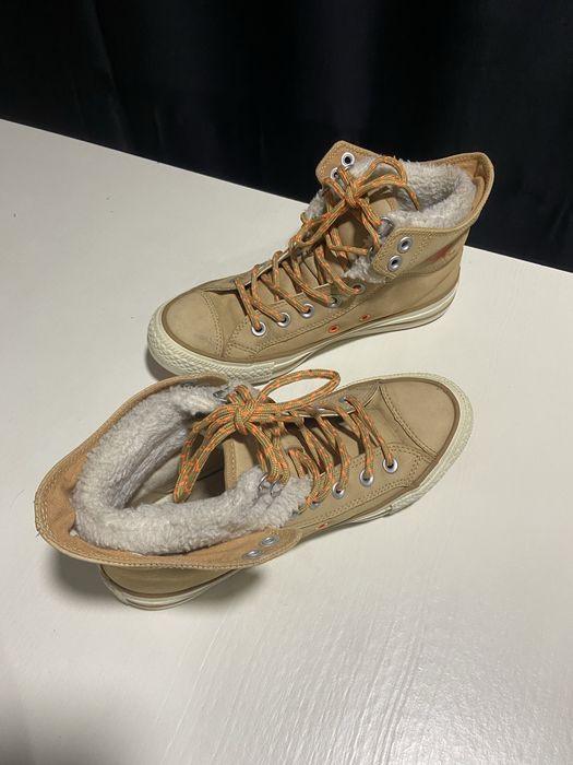 Sapatilha bota marca Converse All Stat modelo exclusivo