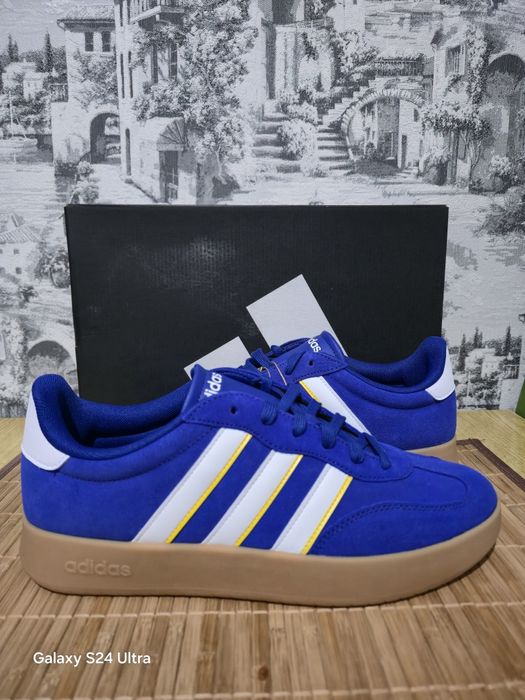 Оригінальні BARREDA від Adidas.