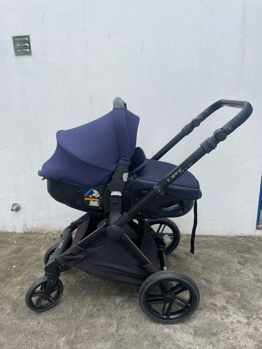 Trio Jané Muum + Ovo Matrix Light 2, com acessórios e base isofix
