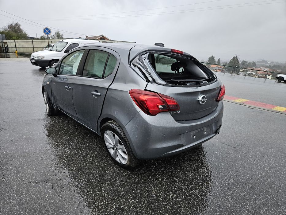 Opel Corsa E 1.2i de 2018 para peças
