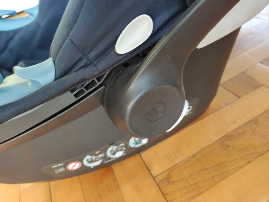 Fotelik samochodowy nosidełko Cybex Anton M