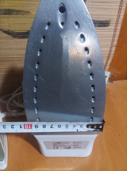 Утюг робочій сучасний