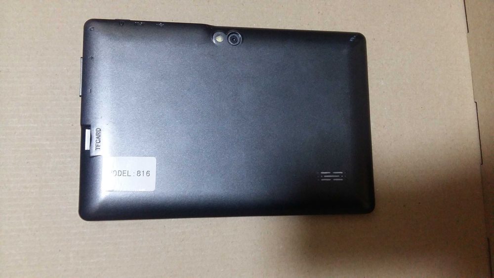 Лот планшетов Apple iPad, iPod, Amazon, Yestel, Zeki