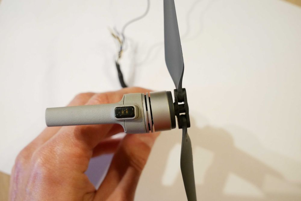 DJI AIR 2 ramię prawe przednie prawy przód + śmigło