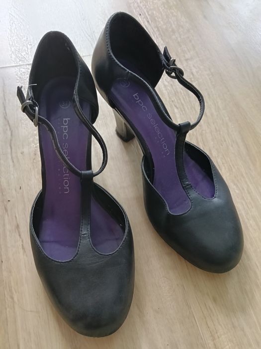 Buty na obcasie bon prix