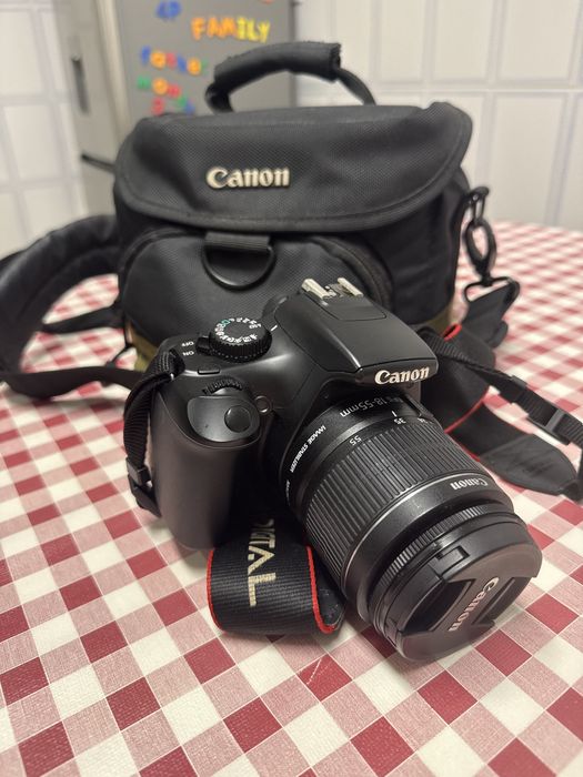 Camara fotografica Canon EOS1100D