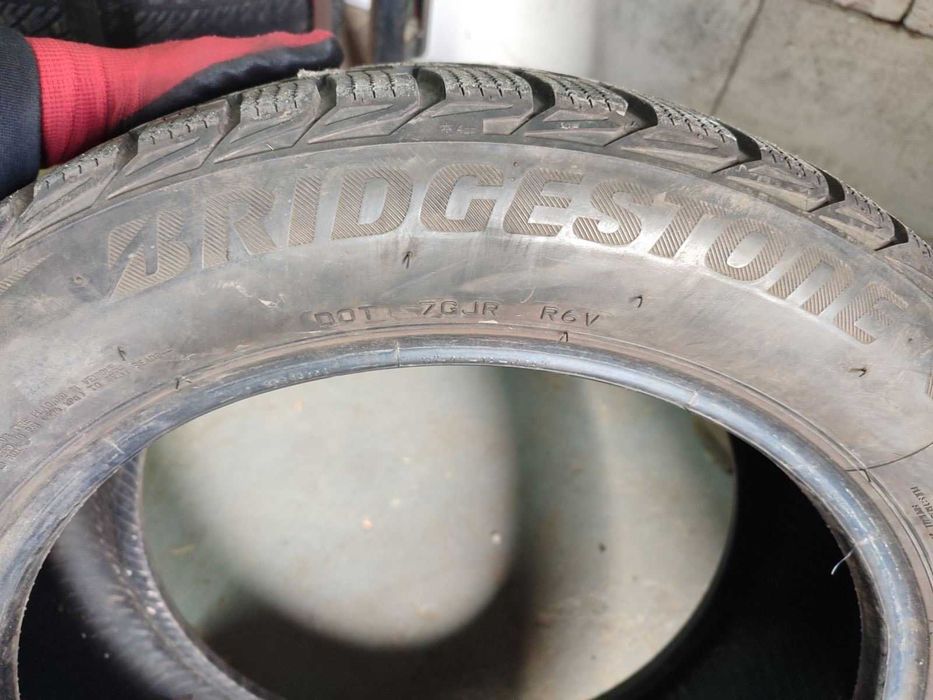 225/50 R17  Bridgestone Blizzak LM-32 шини зима