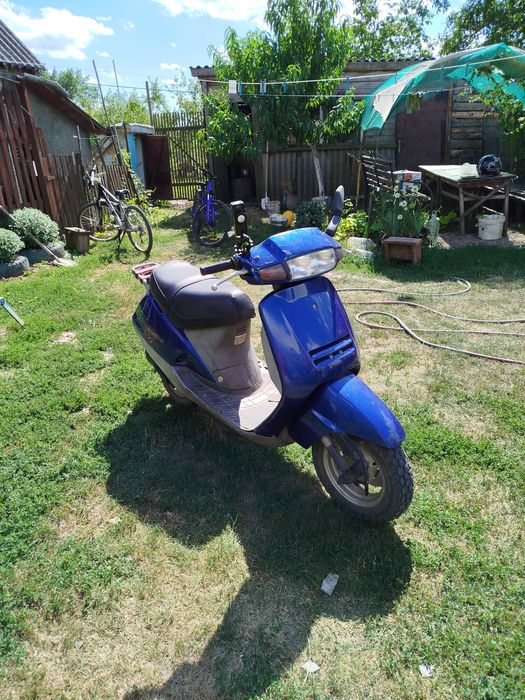 Продам скутер Honda Lead Af-20 49кубів (САМОВИВІЗ!)з документами