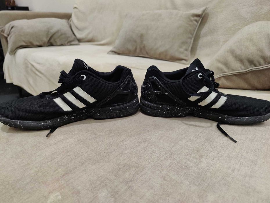 Sapatilhas ZX FLUX tam. 42 em excelente estado