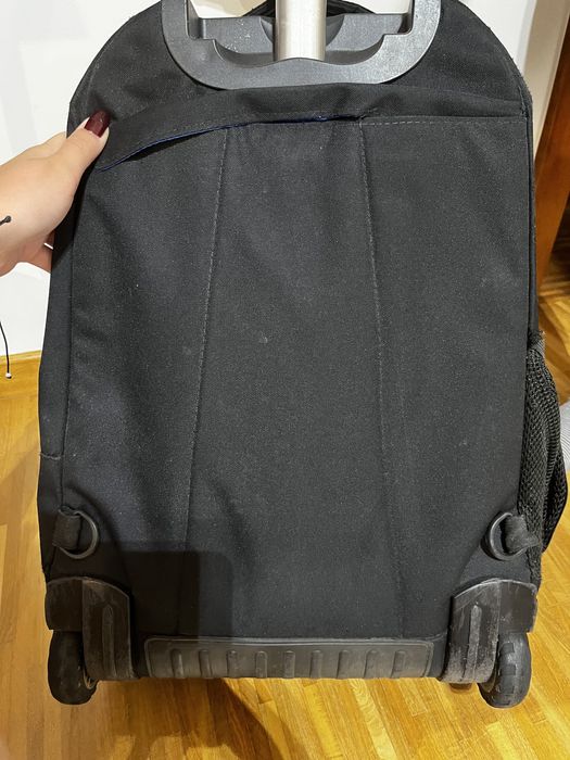 Jansport plecak na kółkach