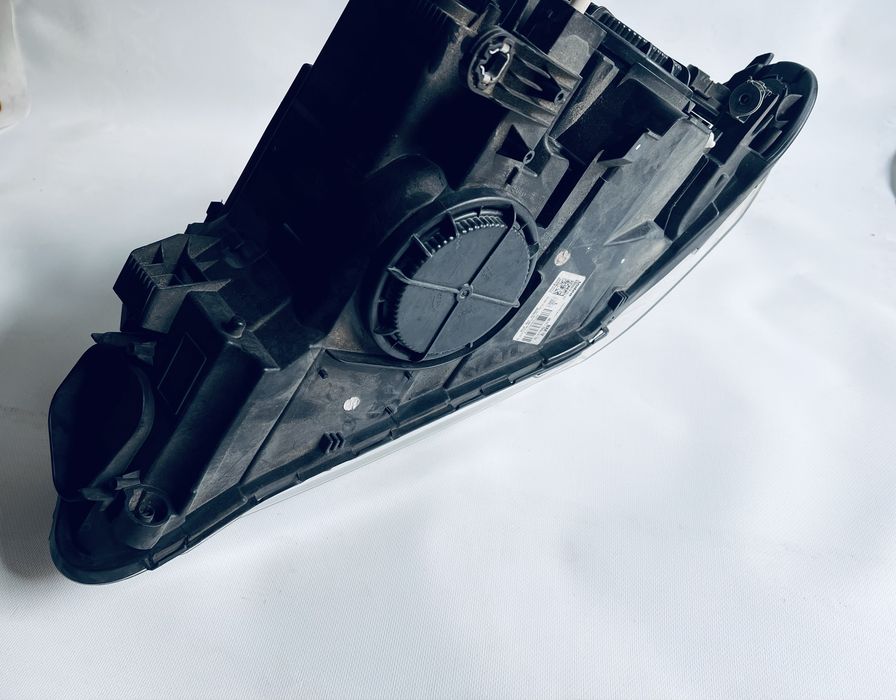 Фара ліва галоген BMW x1 f48 2017 рік