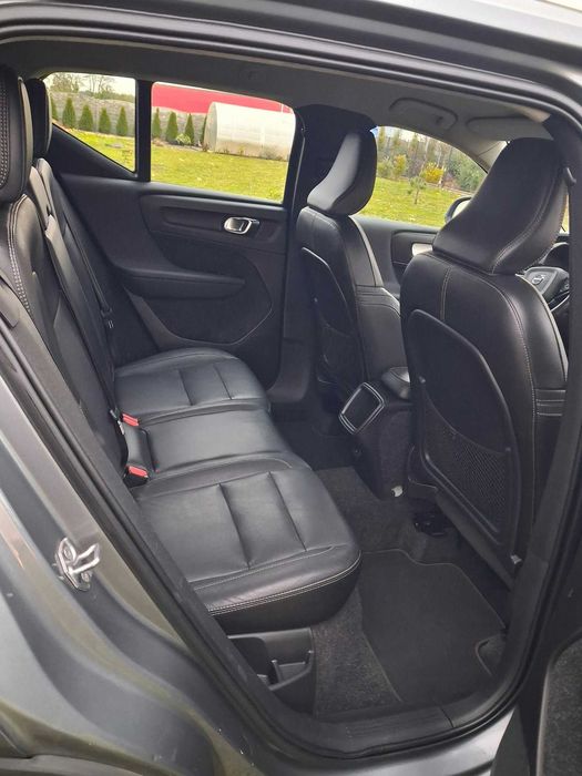 Volvo xc 40 2018r