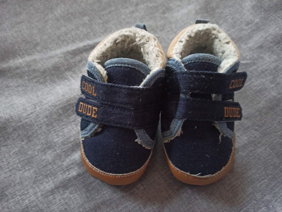 Buciki niemowlęce Primark na rzep