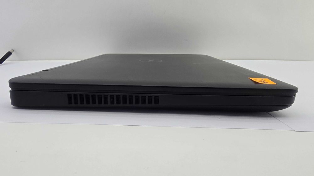 BAZA Dell Latitude E5570 | Intel i5 6-GEN | DDR4 | 15,6" | W10P | #1