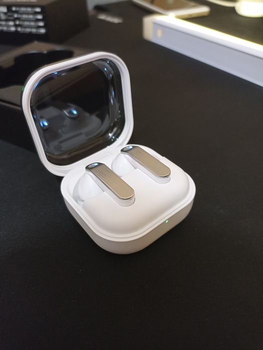 Samsung buds 4 pro white