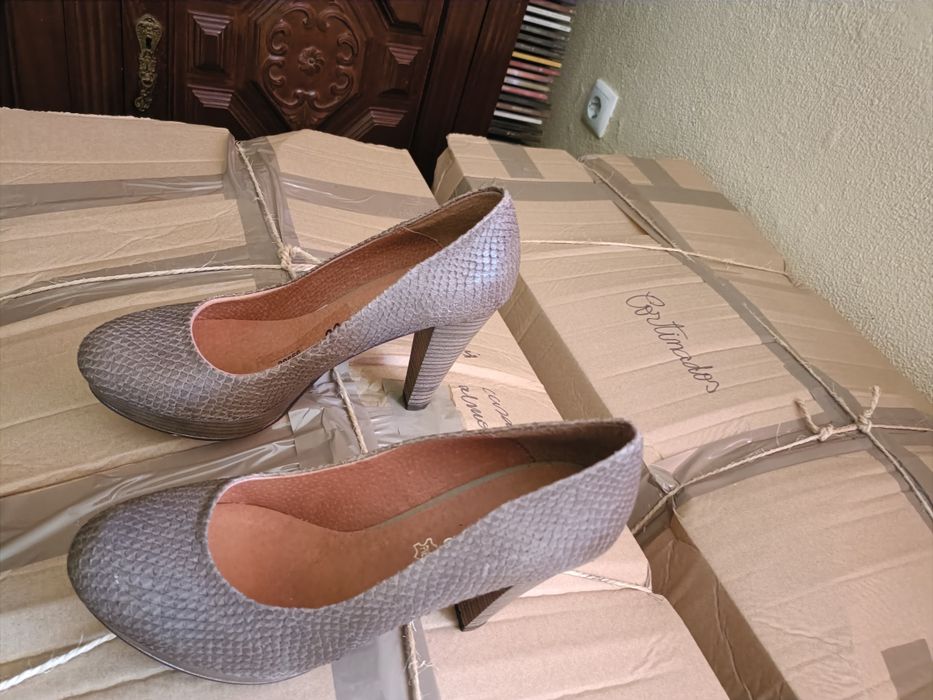Sapatos Senhora 25€