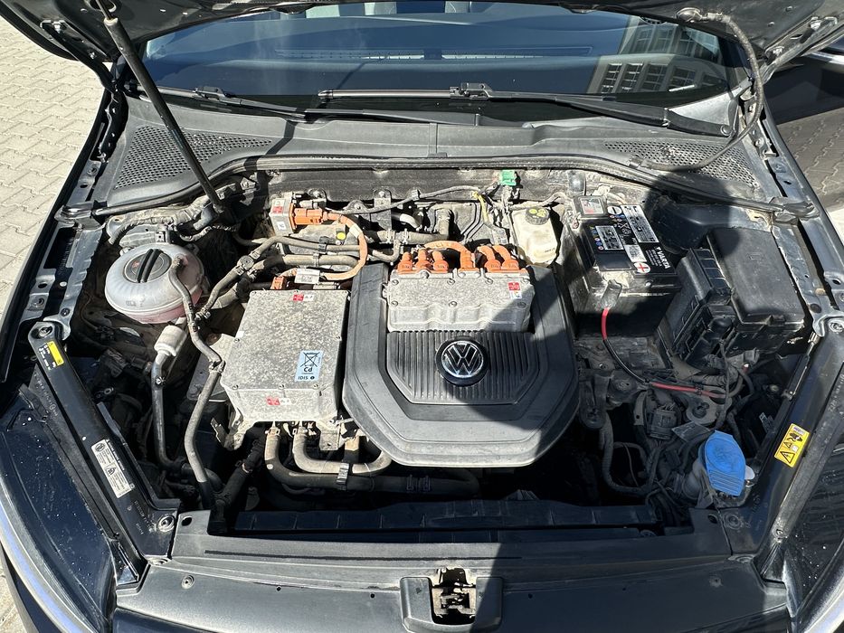 Volkswagen e-Golf 2015