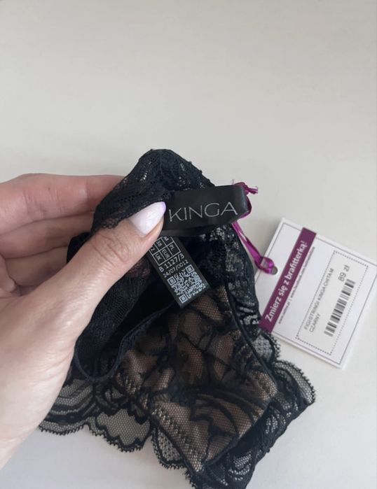 Nowe czarne koronkowe figi stringi Kinga