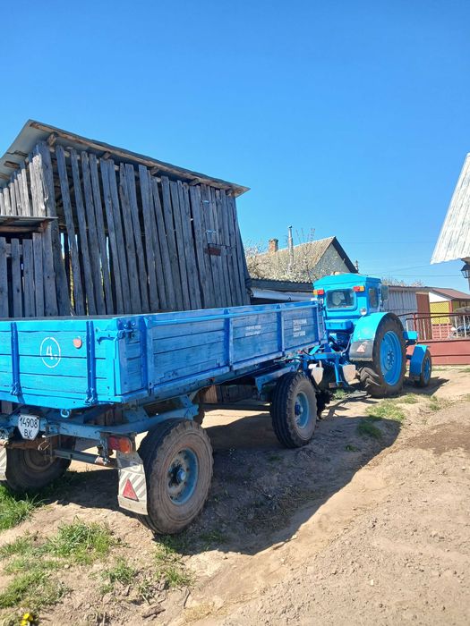 Продам трактор Т40+двокорпусний плуг
