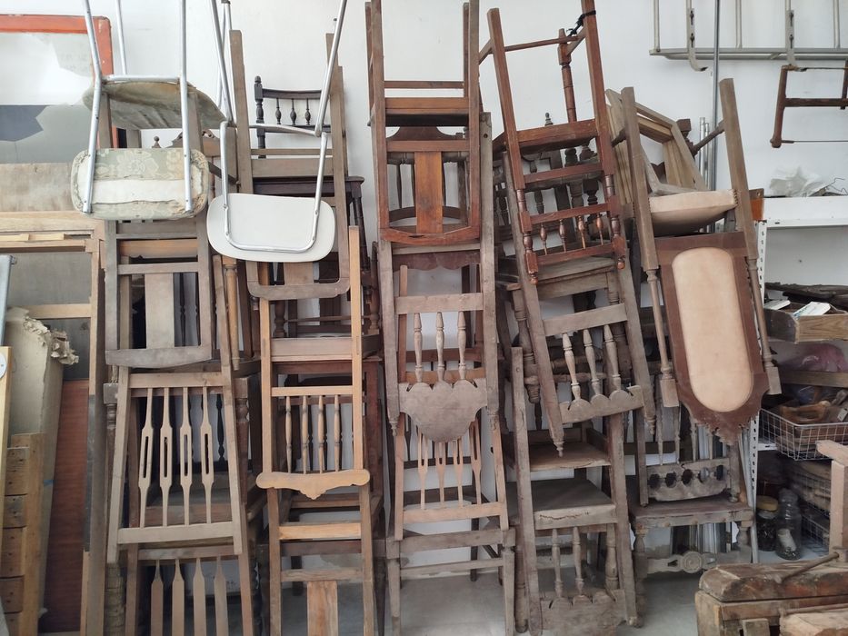 Cadeiras diversas madeira e metal à escolha