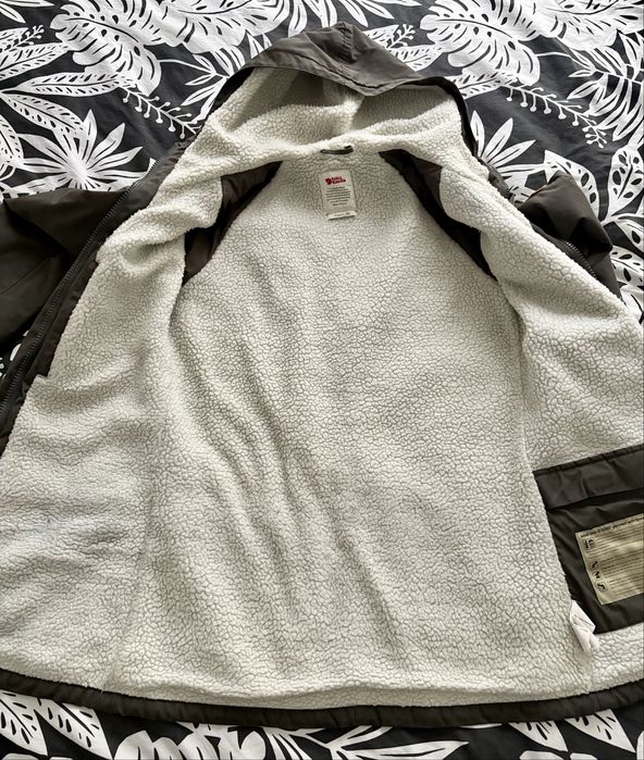 Ciepla dluga kurtka Fjallraven