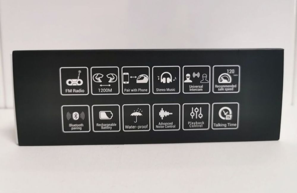 2- Auriculares/ Intercomunicadores Bluetooth C/ Radio/ Motard (NOVOS)