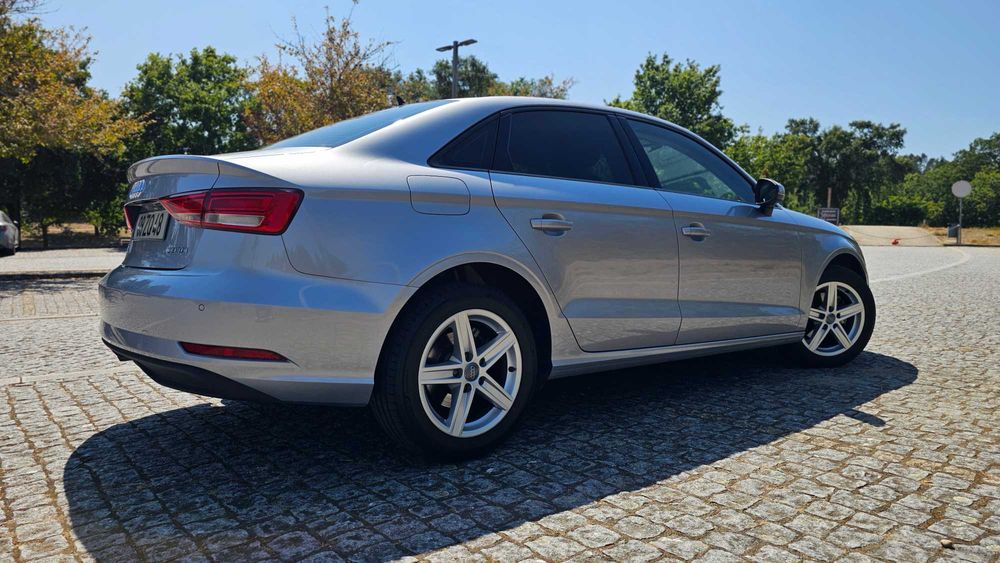 Audi A3 8v Limousine 30TDI 116cv — photo 4