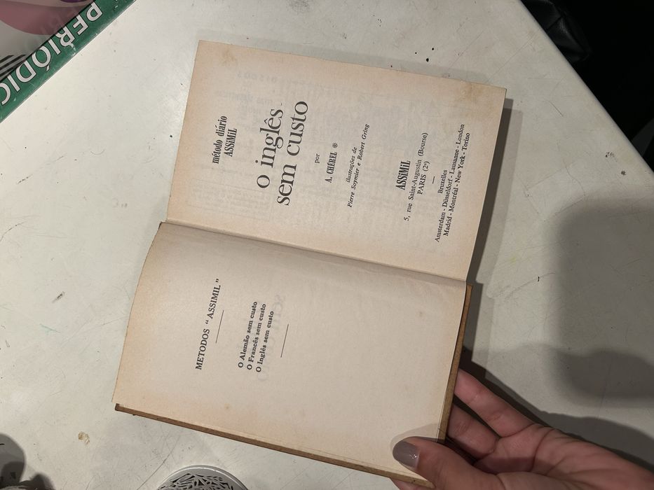 Livro O inglês sem custo